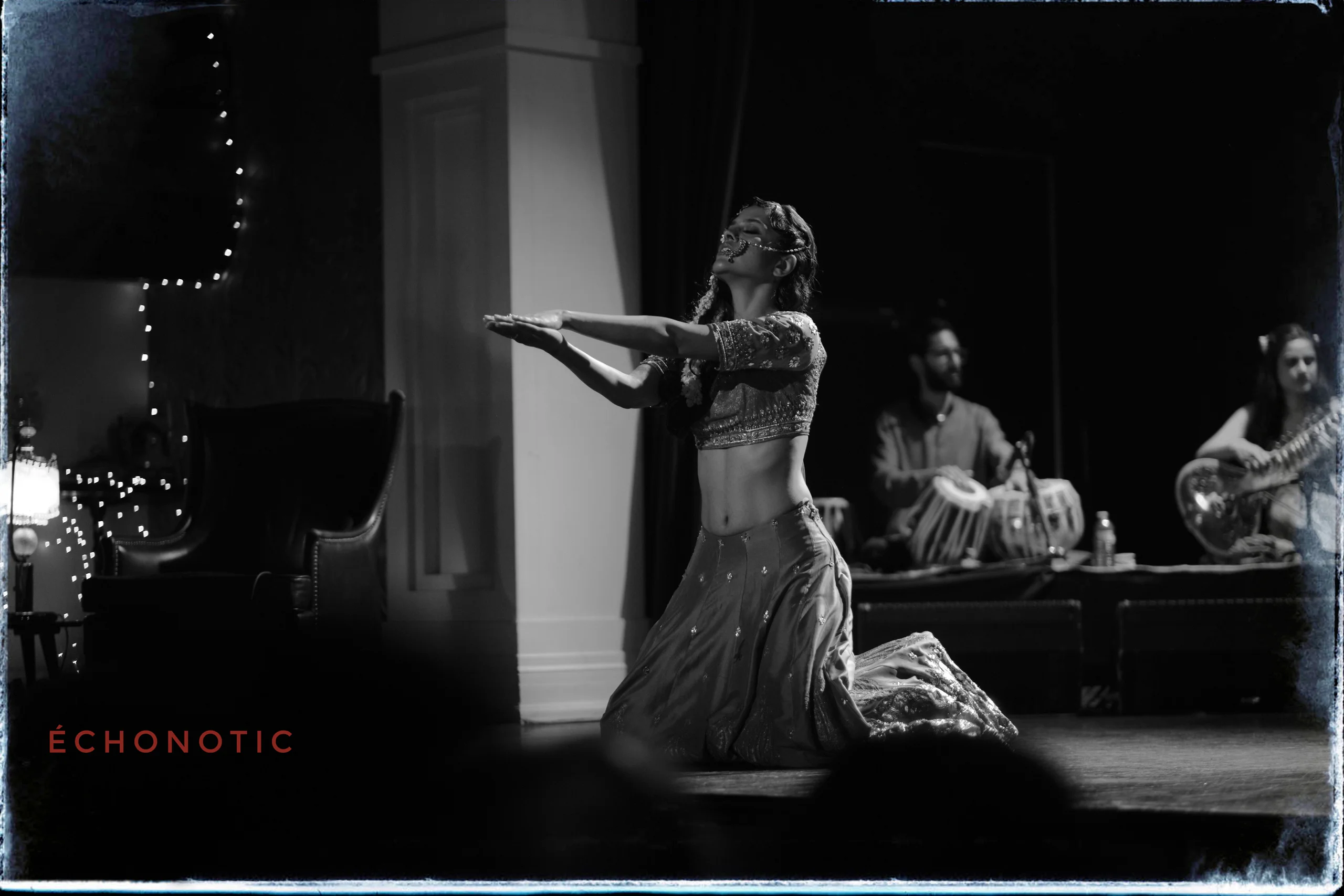 Humari Kahani - Virasat - Échonotic