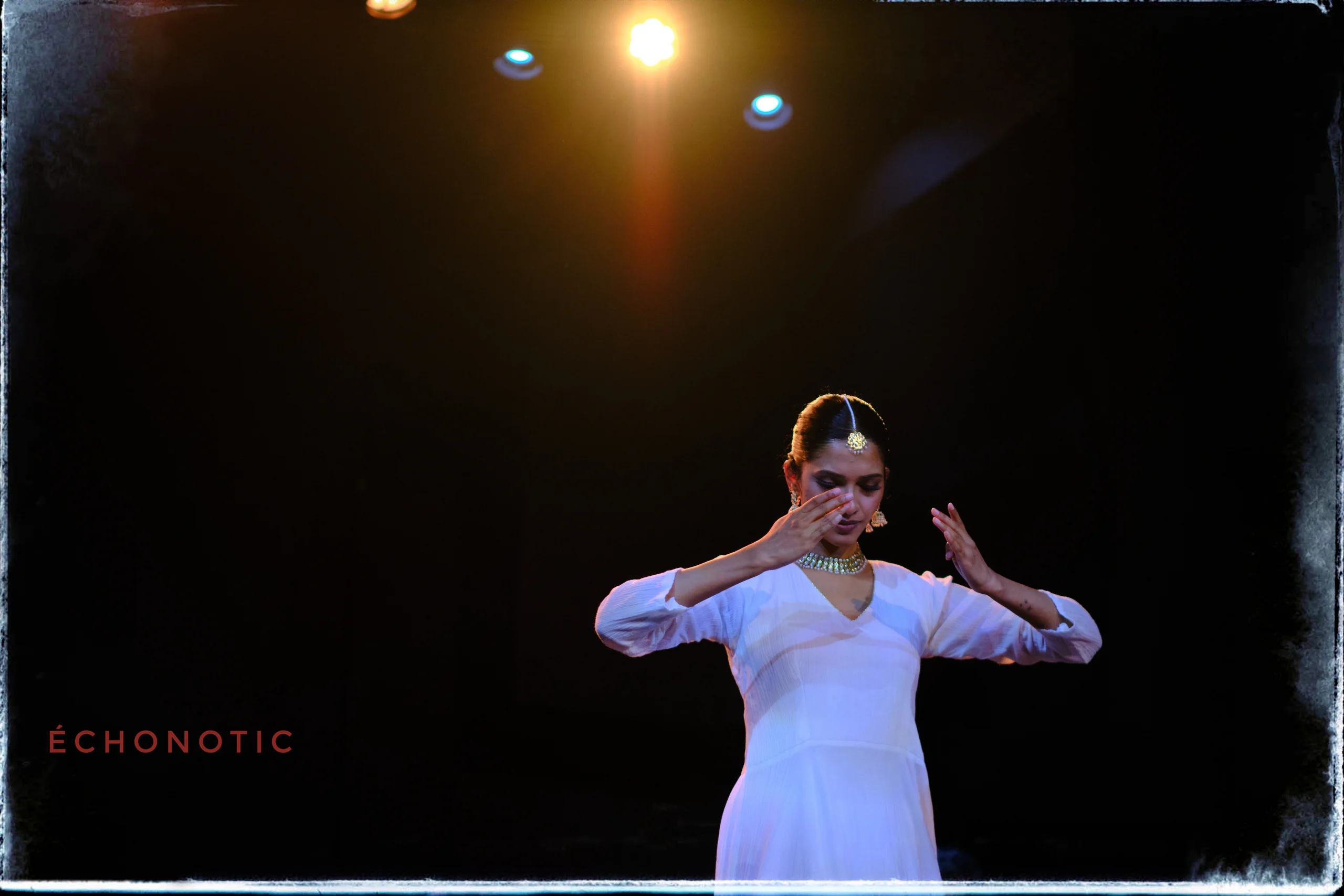 Humari Kahani - Virasat - Échonotic
